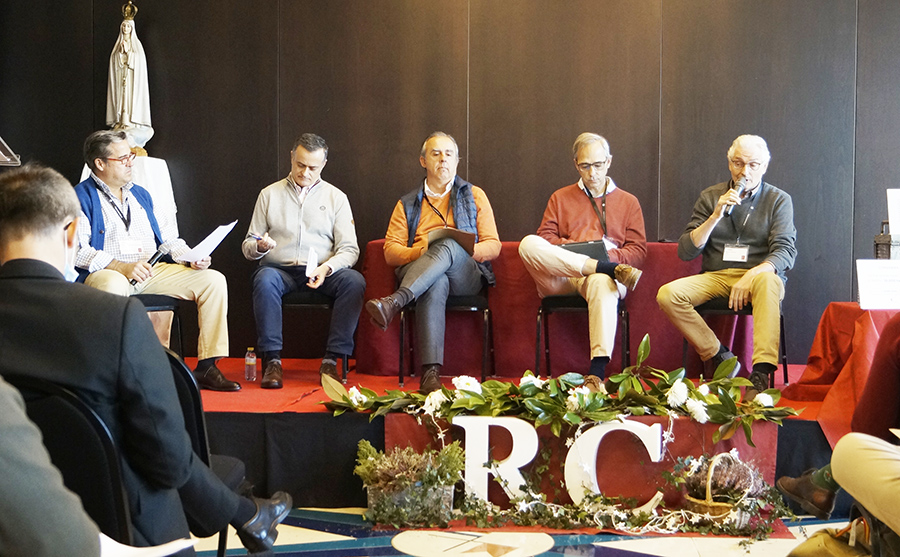 Mesa redonda en el Encuentro Nacional de Hombres