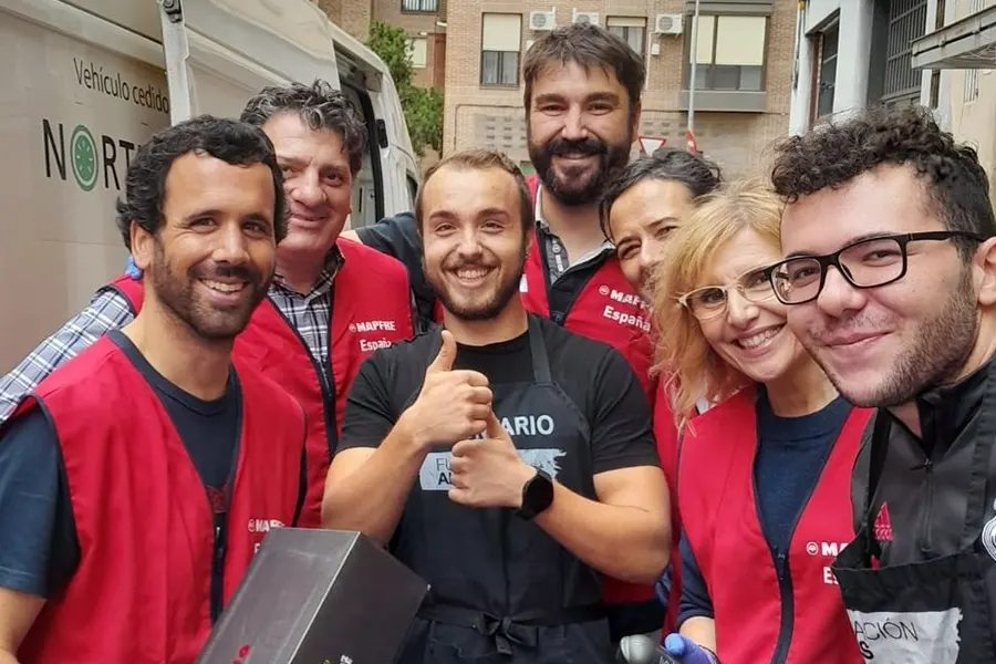 Un grupo de voluntarios de la fundación Altius