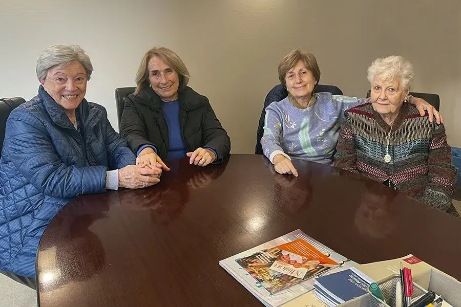 Señoras del equipo más veterano de señoras del Regnum Christi de Barcelona