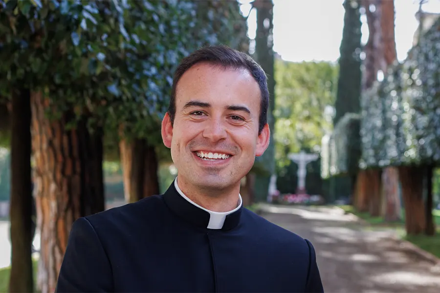 Ordenaciones sacerdotales 2025 | Imprime los marcapáginas de los nuevos sacerdotes y reza por ellos