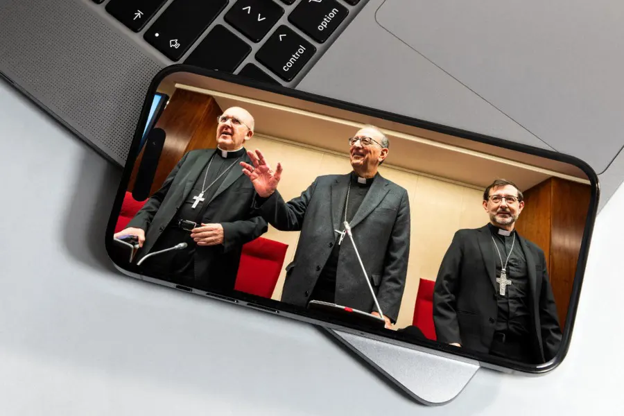 Cardenales Osoro, Omella y Cobo