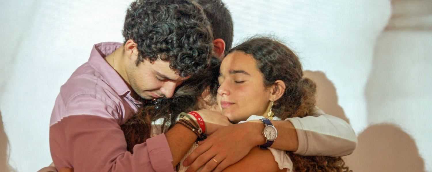 yios (1500 x 600 px)